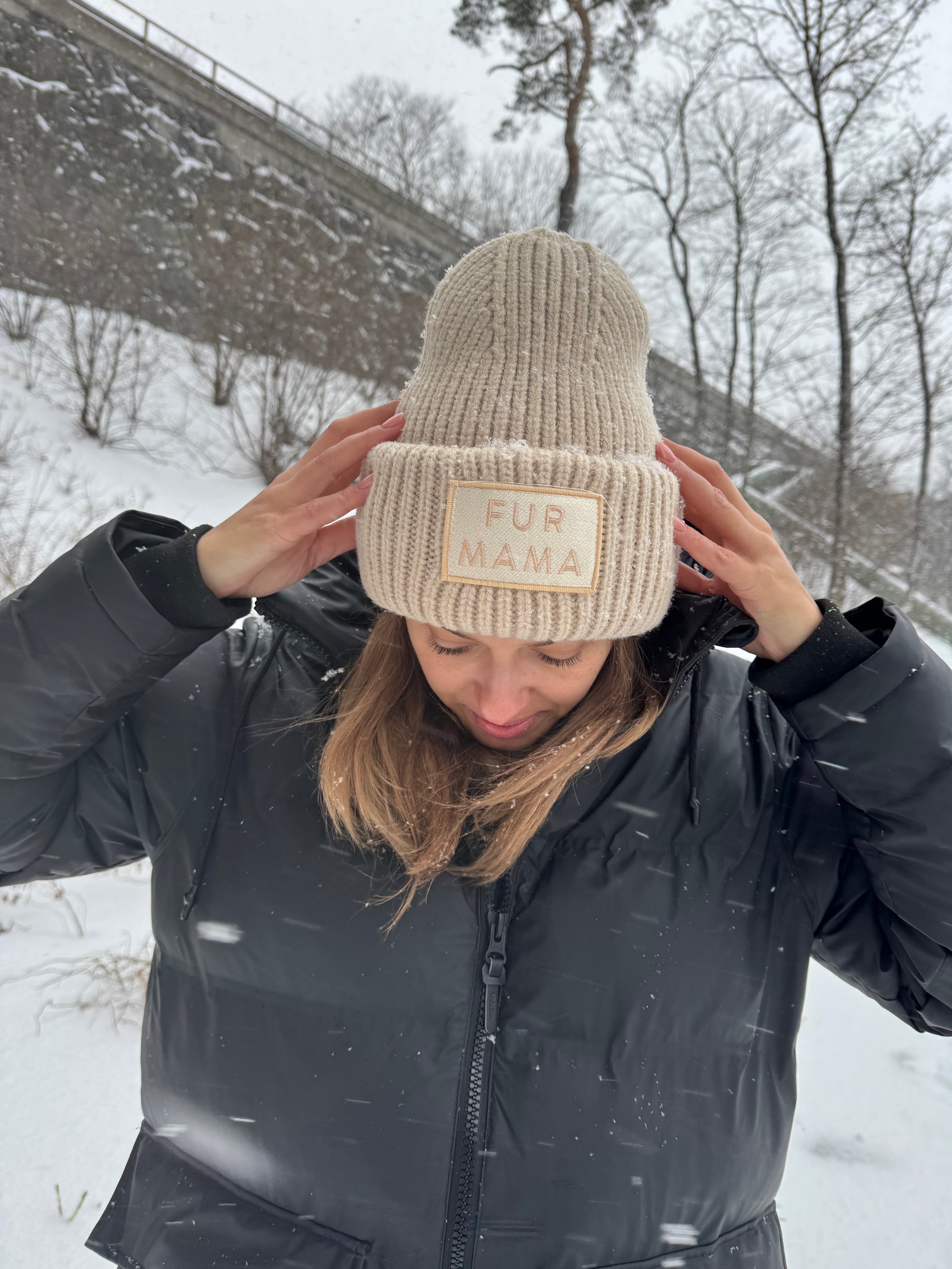 Beżowy Wełniany Beanie - Fur Mama
